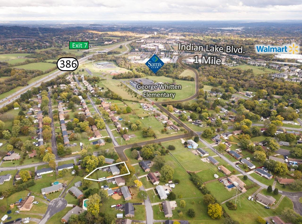 202 Raindrop Ln - Photo 2 of 50