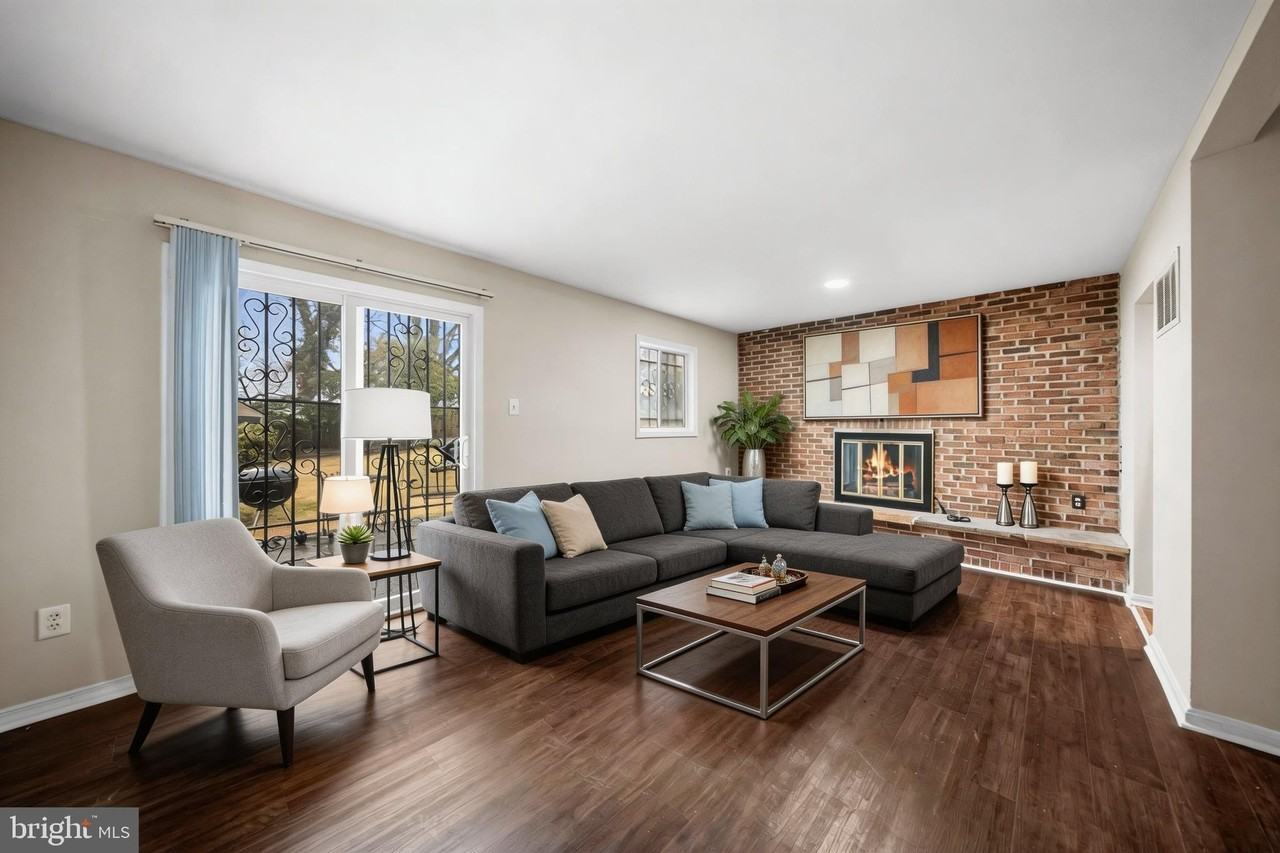 813 Delafield St Ne - Photo 4 of 14