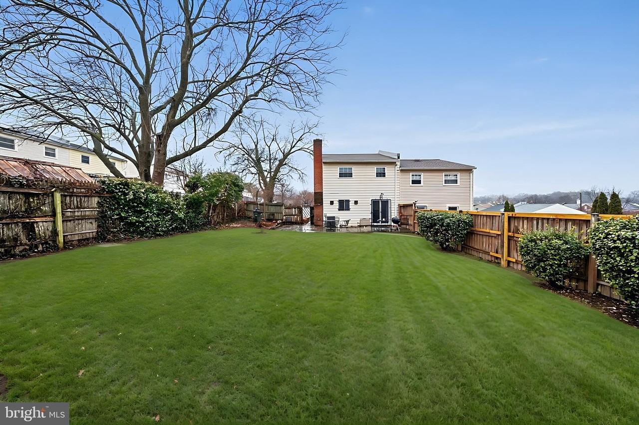 813 Delafield St Ne - Photo 6 of 14