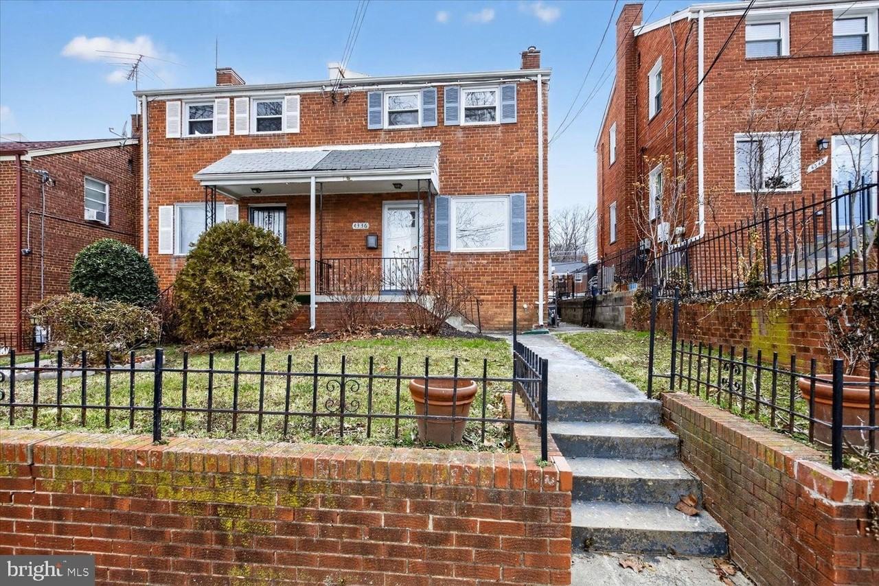 4336 Dubois Pl Se - Photo 2 of 31