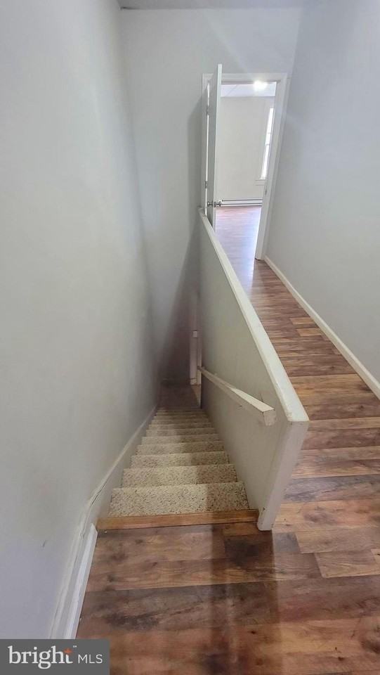 118 Independence St - Photo 7 of 11