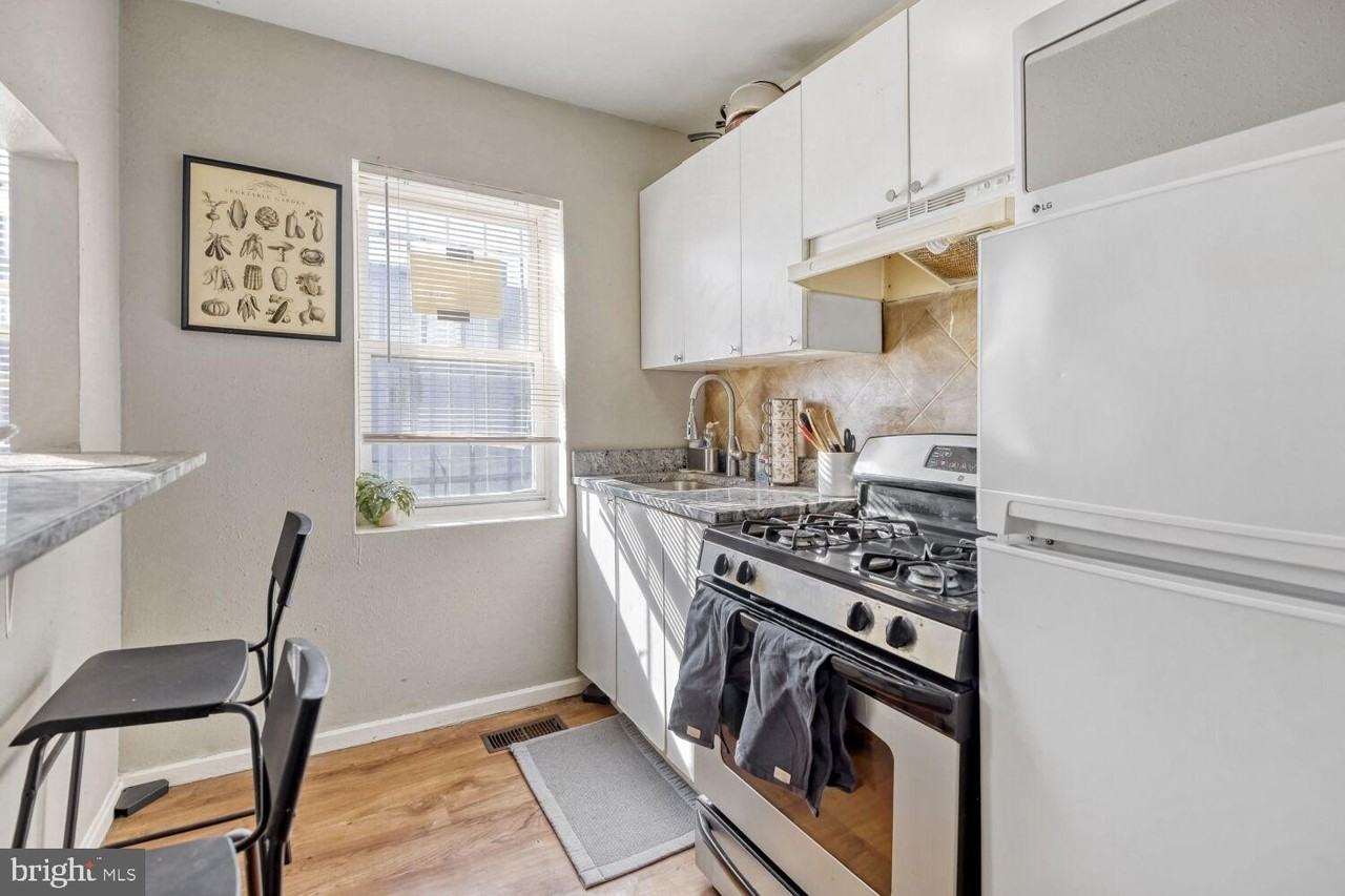 400 N Rose St Unit 1 - Photo 4 of 10