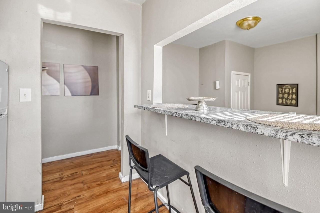 400 N Rose St Unit 1 - Photo 5 of 10