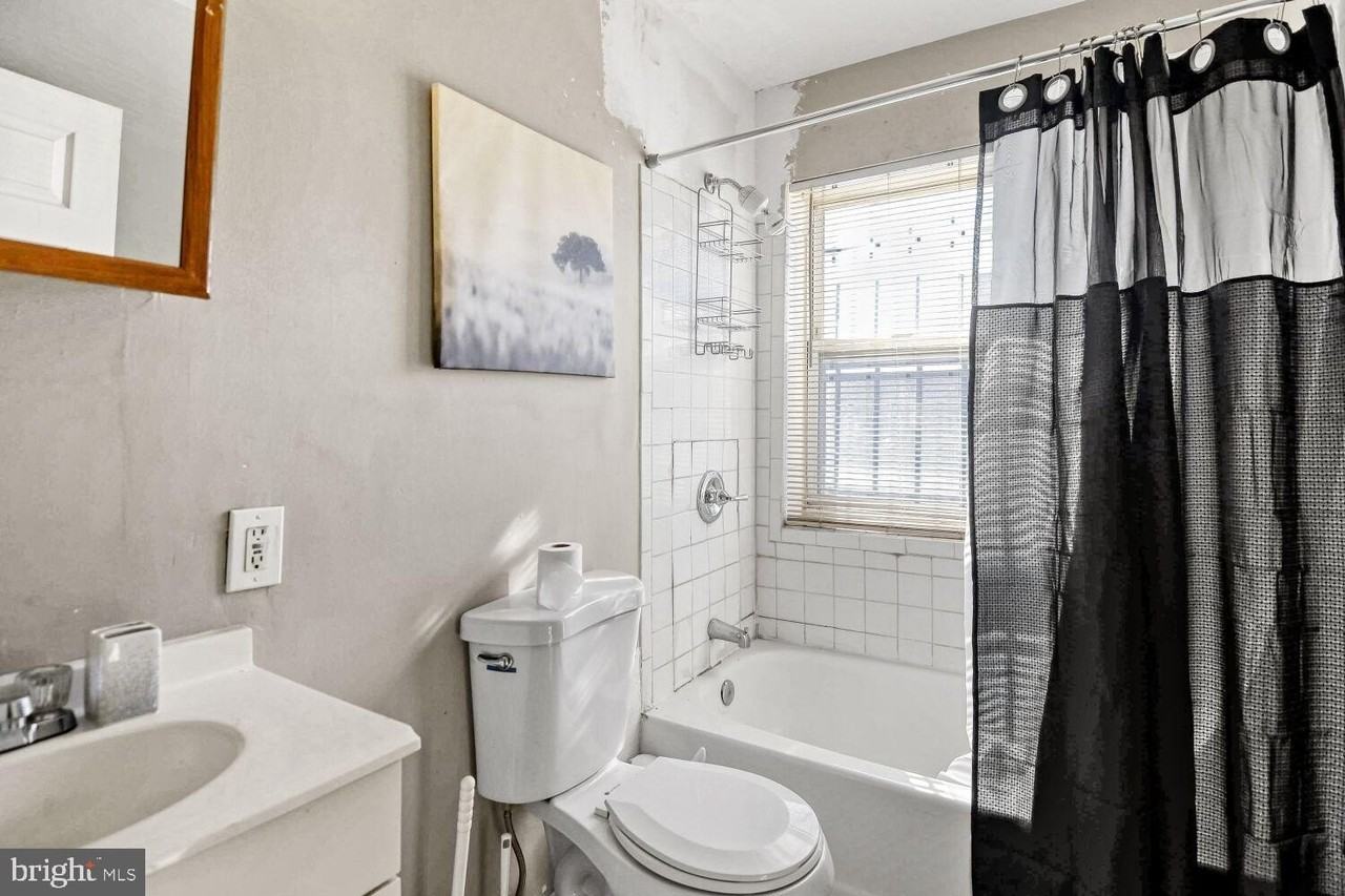 400 N Rose St Unit 1 - Photo 7 of 10