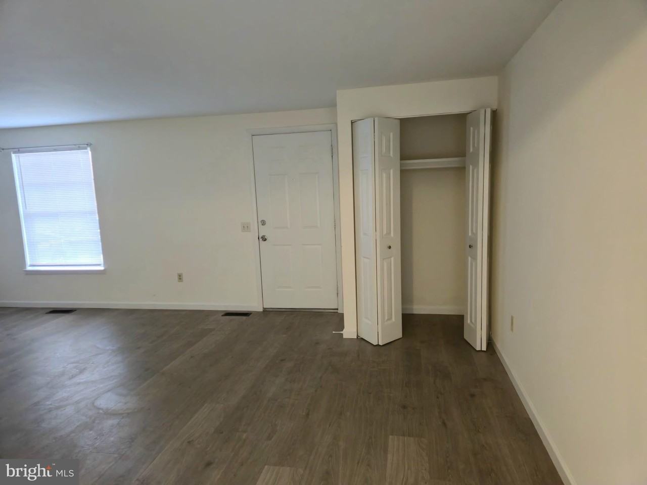 82 Ewing Dr Unit A - Photo 4 of 13