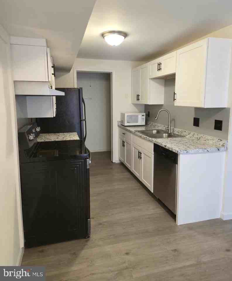 82 Ewing Dr Unit A - Photo 5 of 13