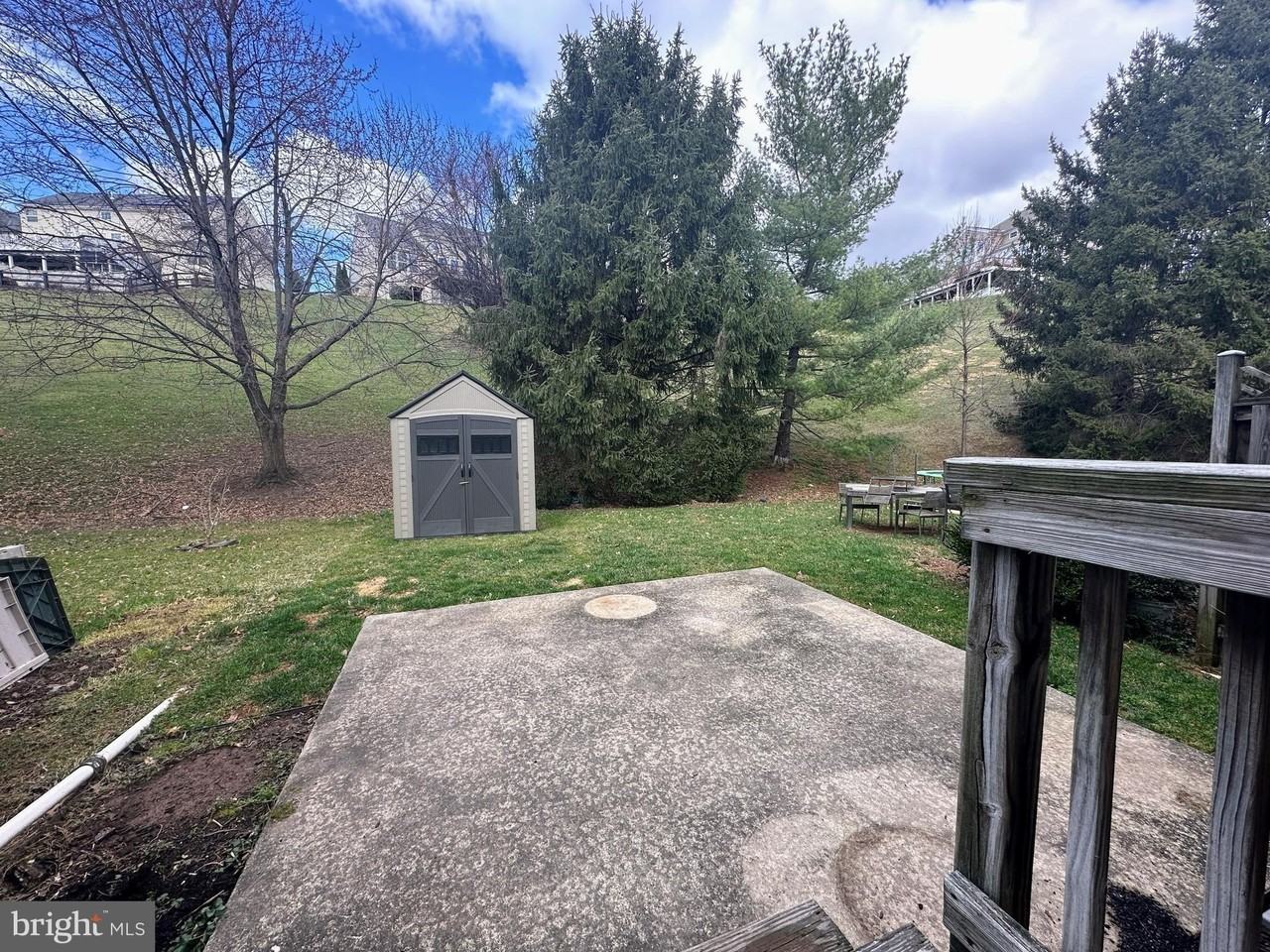 2415 Prentice Ct - Photo 2 of 20