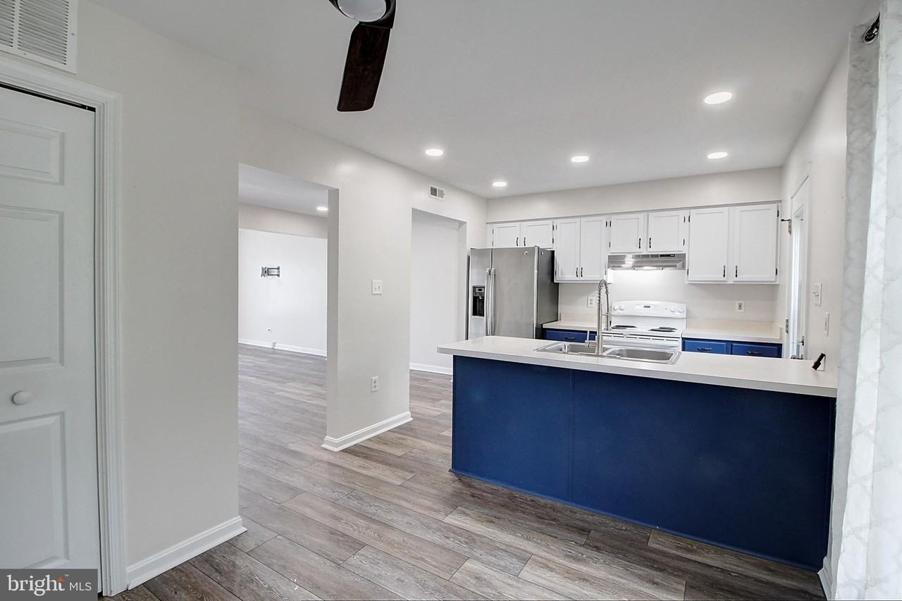 2415 Prentice Ct - Photo 5 of 20