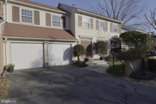 10277 Gainsborough Rd - Photo 1 of 1