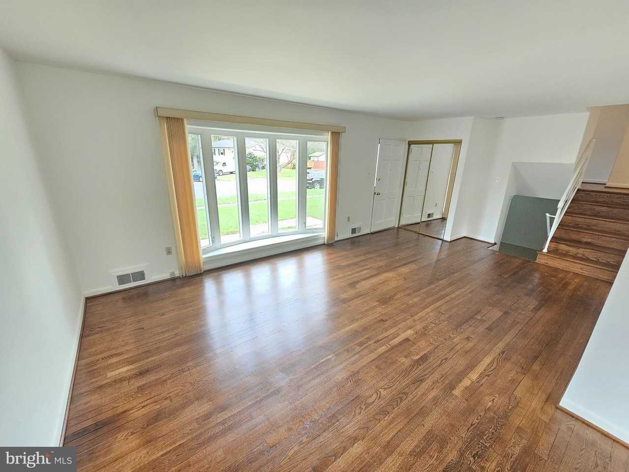 4010 Isbell St - Photo 4 of 21