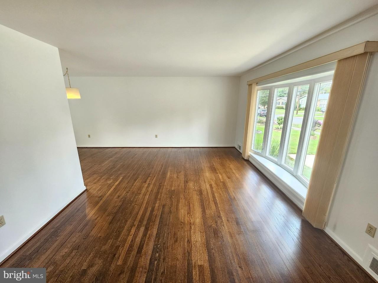 4010 Isbell St - Photo 5 of 21