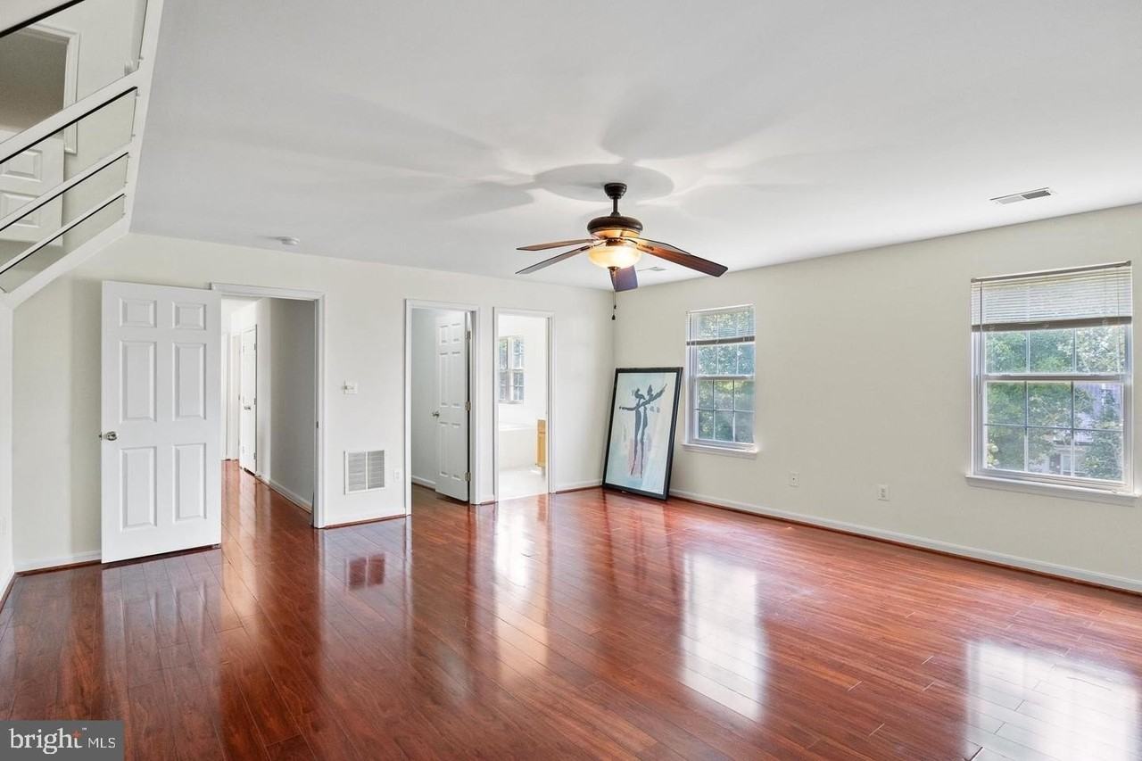 20935 Freedom Run Dr - Photo 2 of 16