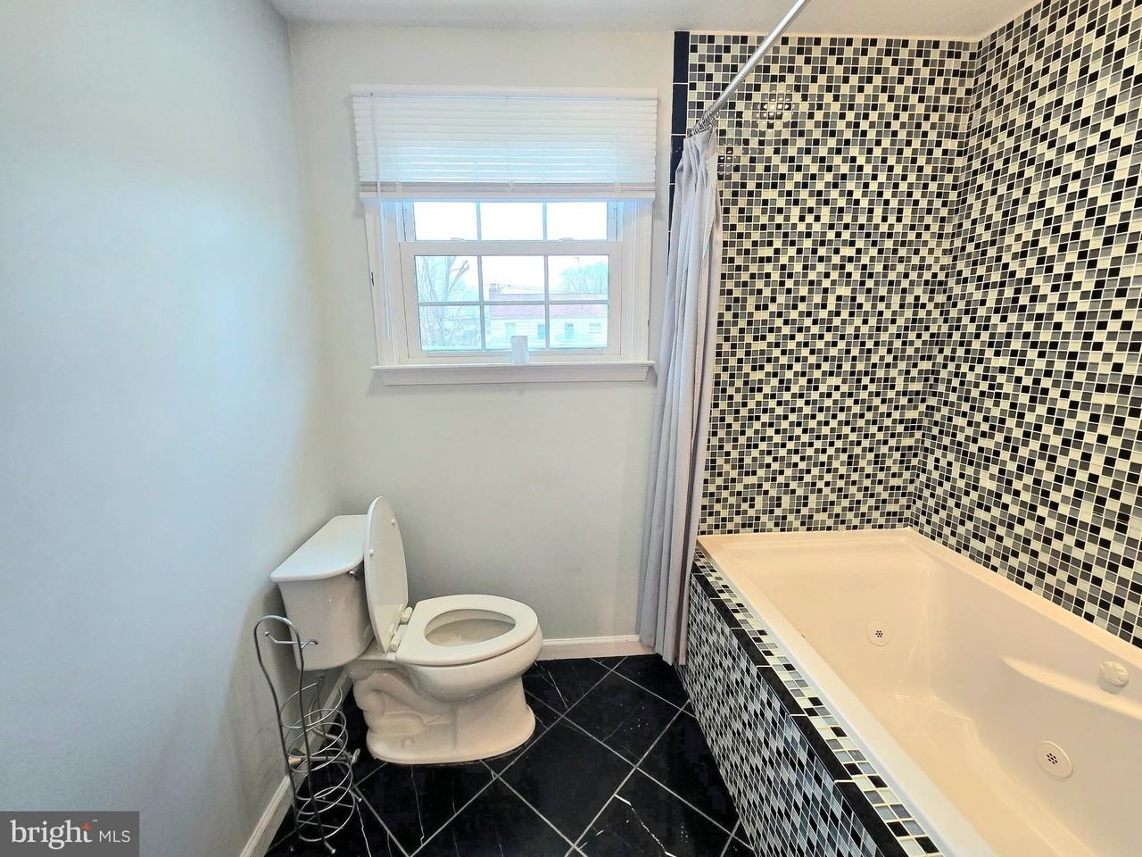 4 Anvil Ct - Photo 7 of 20