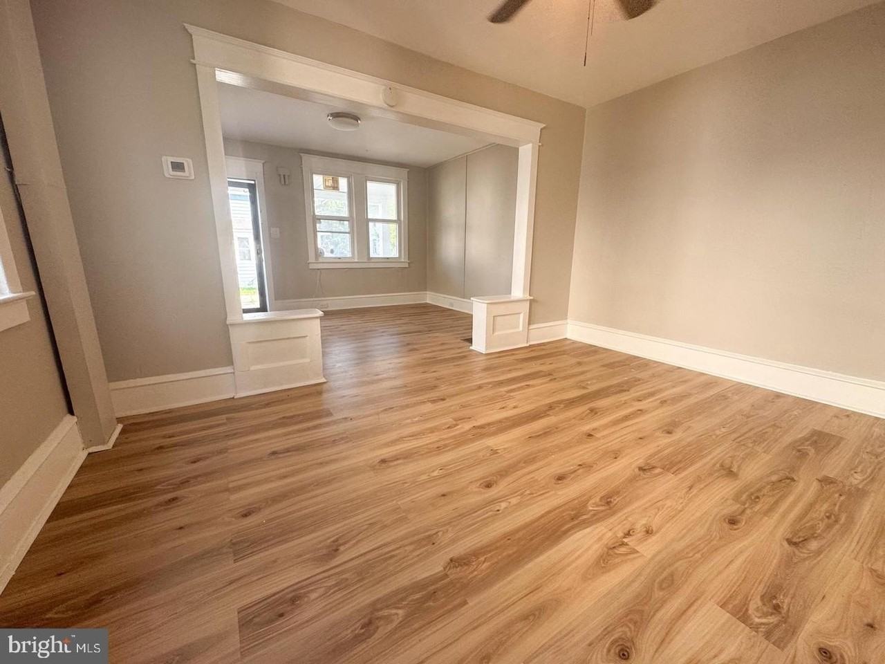 27 E Adams St - Photo 2 of 8