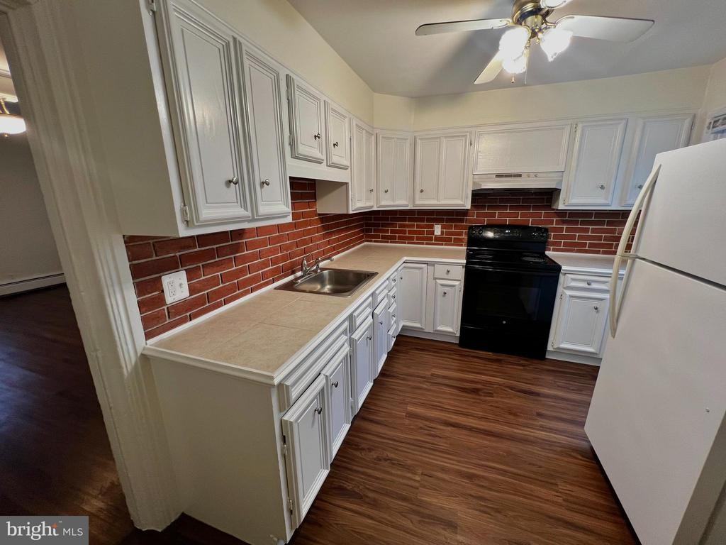 66 N Market St ##2 - Photo 5 of 17