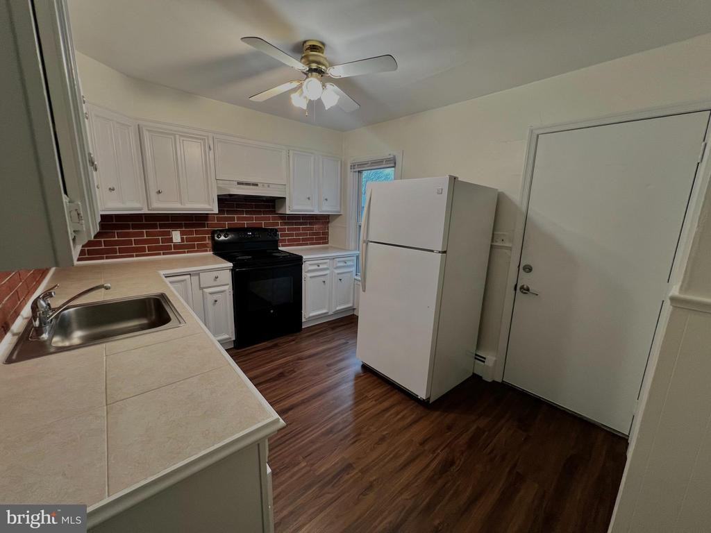 66 N Market St ##2 - Photo 6 of 17