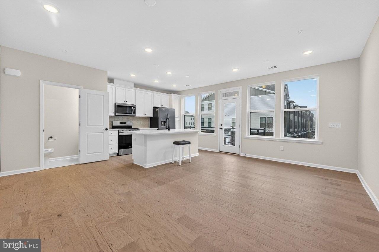 505 Sadie Cir - Photo 3 of 26