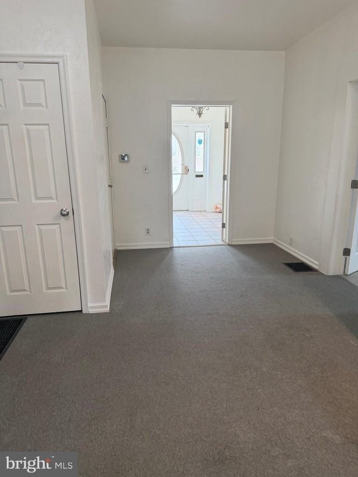 230 E Main St - Photo 6 of 9