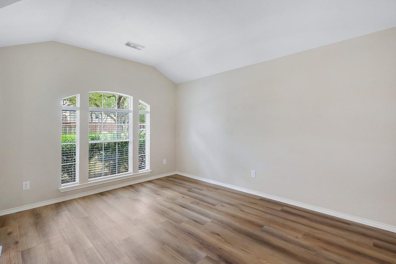 26507 Abbey Springs Ln - Photo 3 of 29