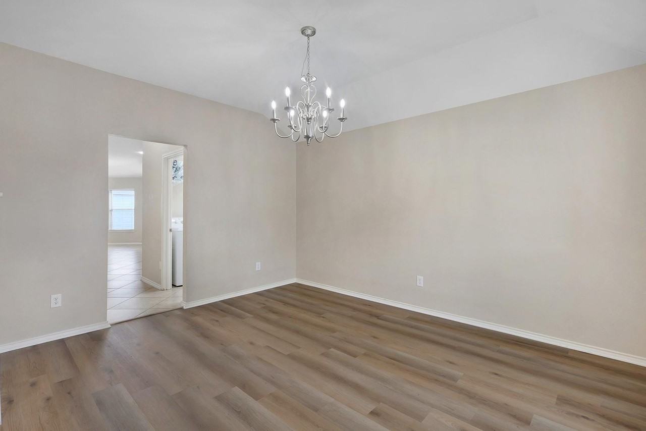 26507 Abbey Springs Ln - Photo 4 of 29