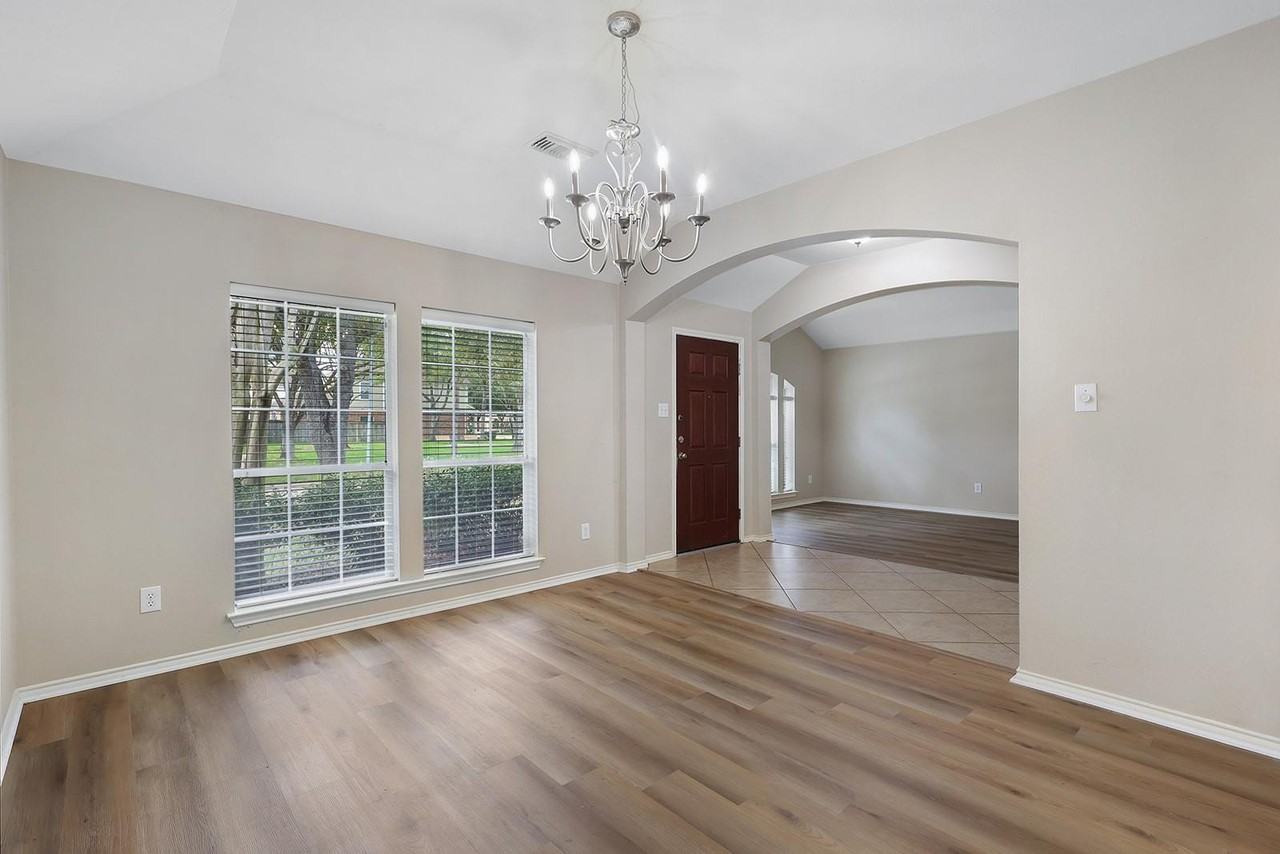 26507 Abbey Springs Ln - Photo 5 of 29