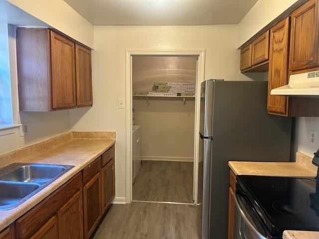 7818 Sand St - Photo 4 of 11