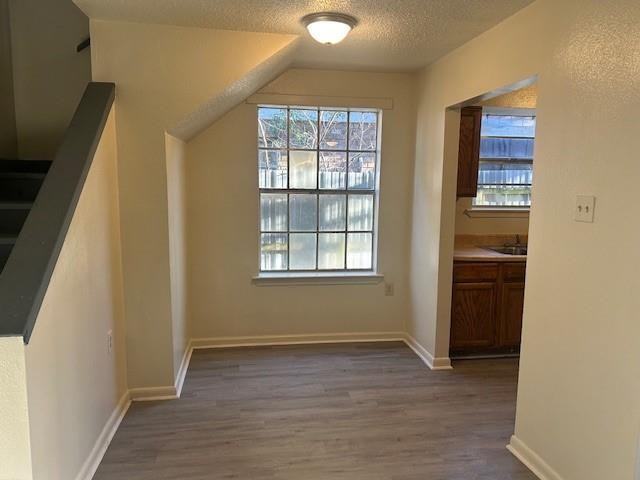 7818 Sand St - Photo 5 of 11