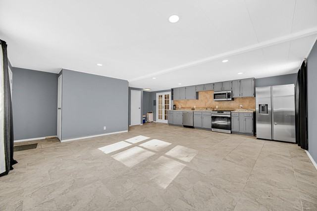 2322 W Loves Ln - Photo 2 of 14