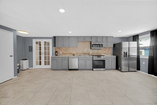 2322 W Loves Ln - Photo 3 of 14