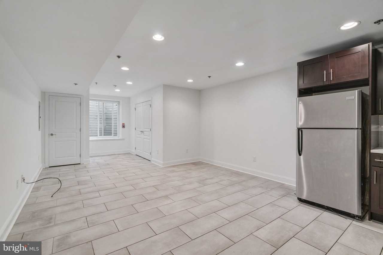 2566 FRANKFORD Avenue unit: Basement - Photo 2 of 19