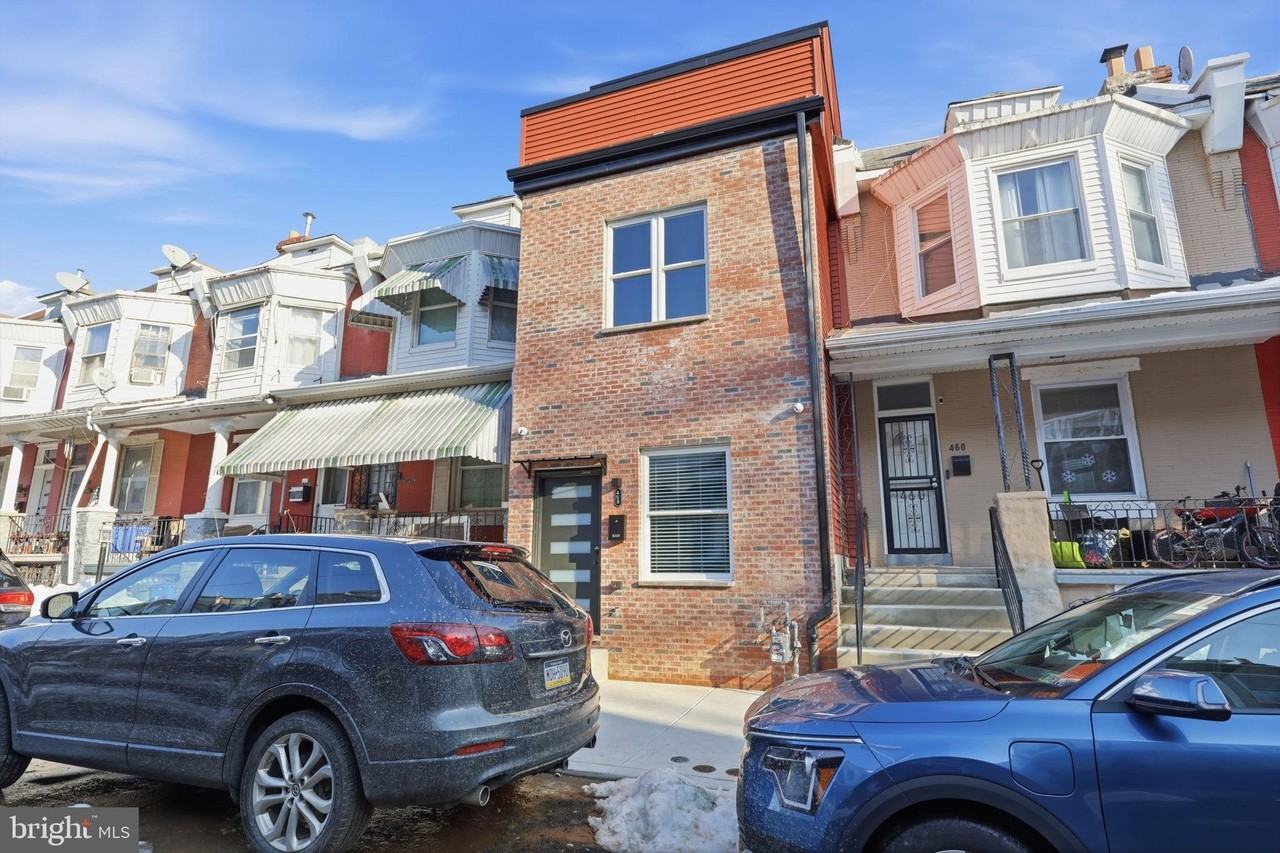 458 W Earlham Ter - Photo 2 of 39