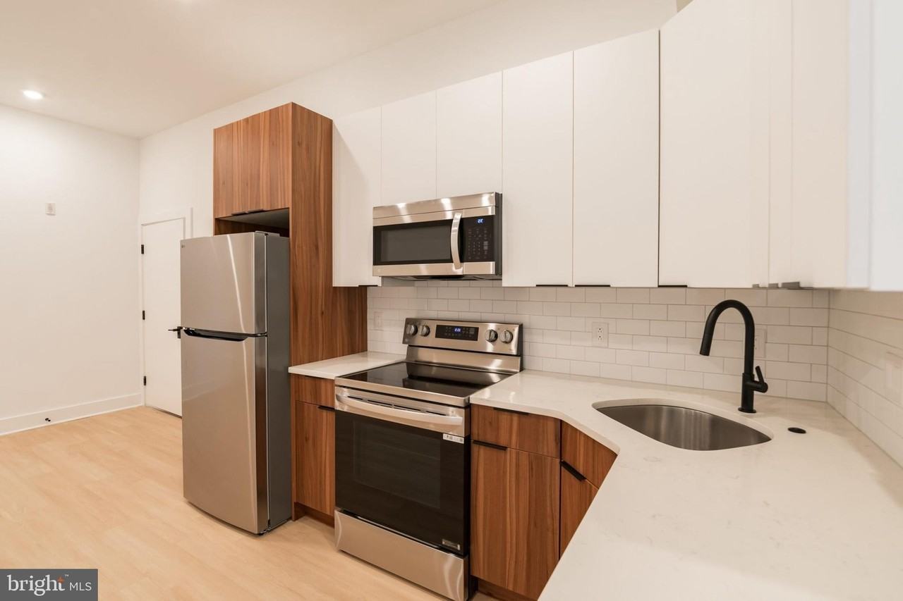 4408 Lancaster Ave Unit 203 - Photo 6 of 15