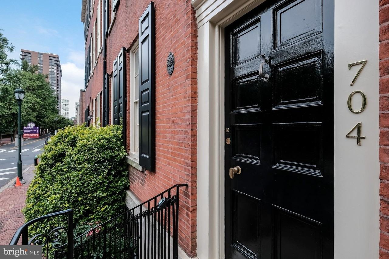 704-06 S Washington Sq Apt 1r - Photo 7 of 18