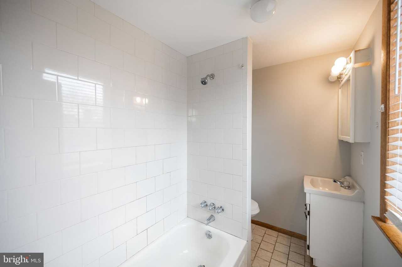 734 S 9th St Apt 4f - Photo 6 of 11