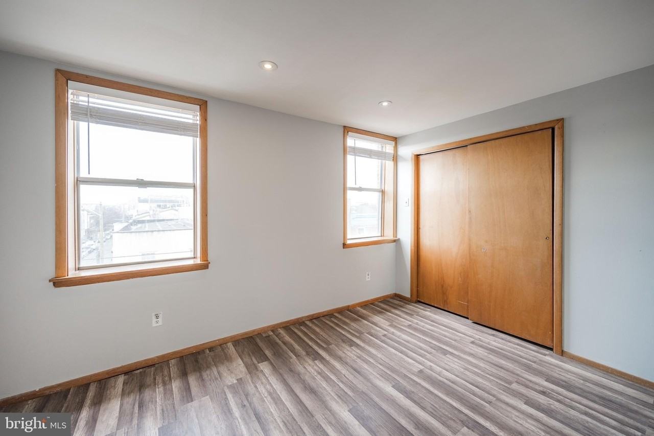 734 S 9th St Apt 4f - Photo 7 of 11