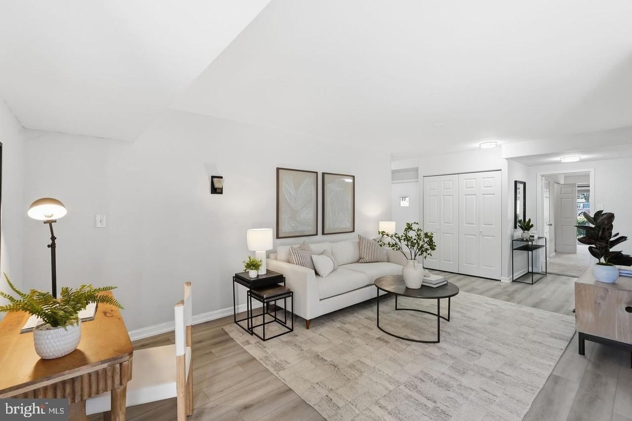 5250 Valley Forge Dr Apt 108 - Photo 7 of 24