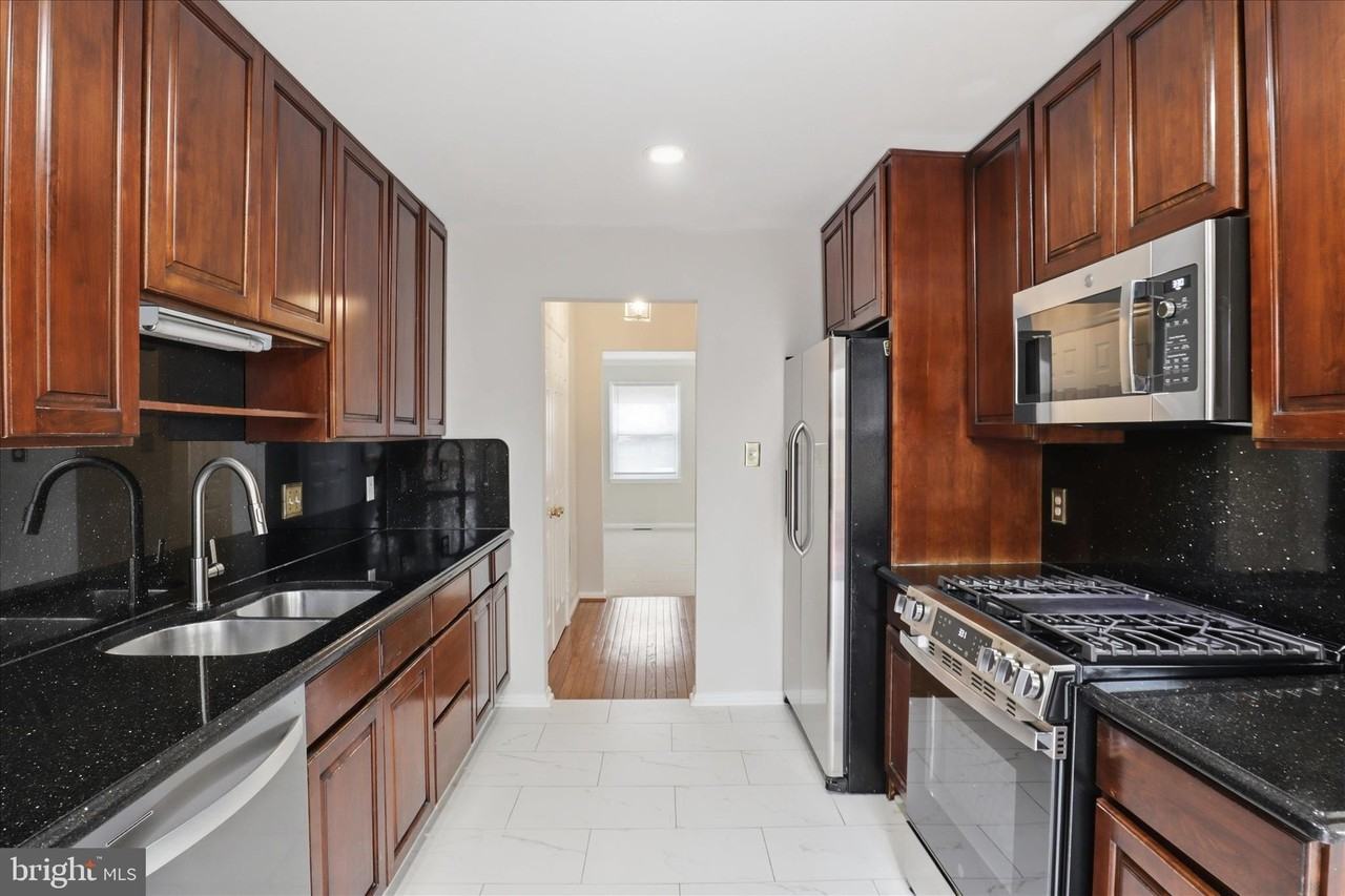 14518 Creek Branch Ct - Photo 6 of 28