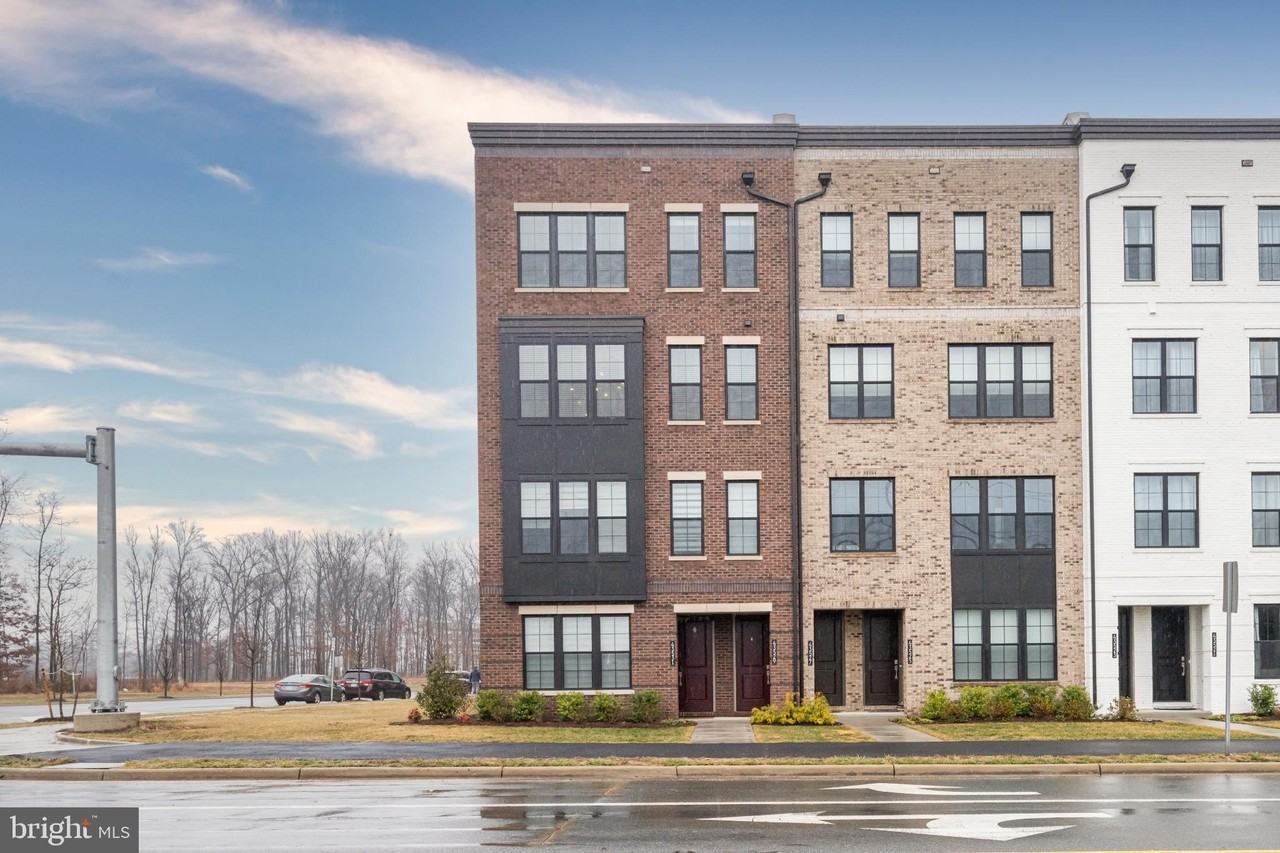 43529 Old Ryan Rd - Photo 2 of 35