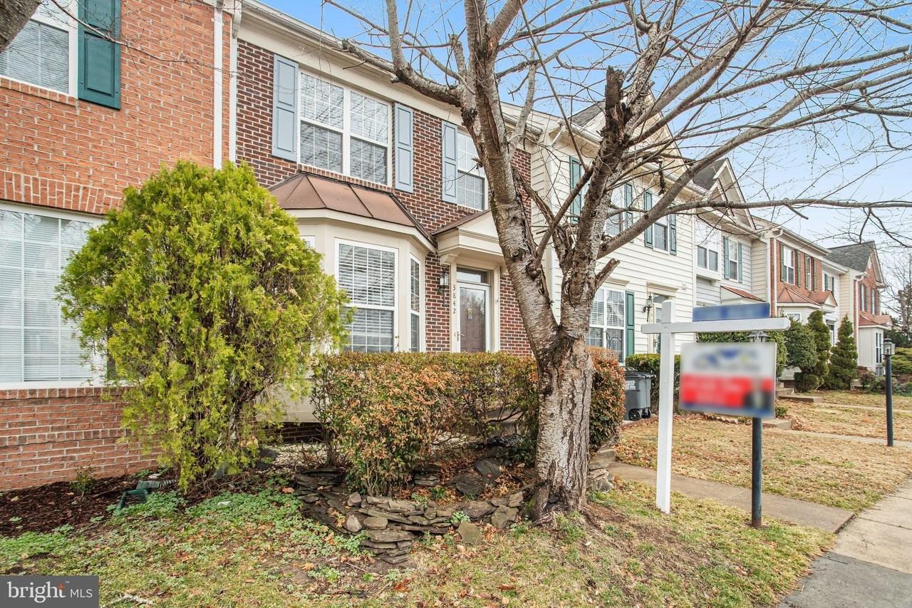 3842 Koval Ln - Photo 3 of 44