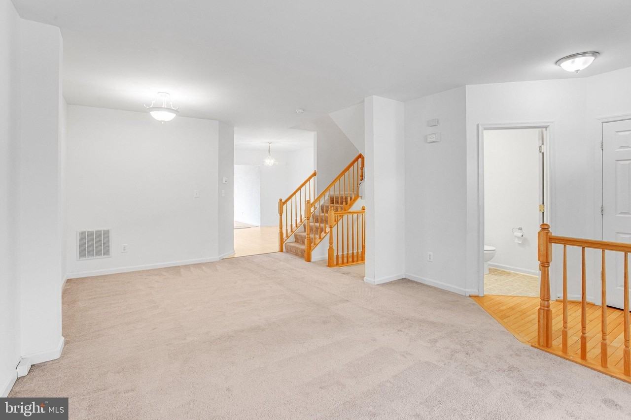 3842 Koval Ln - Photo 5 of 44