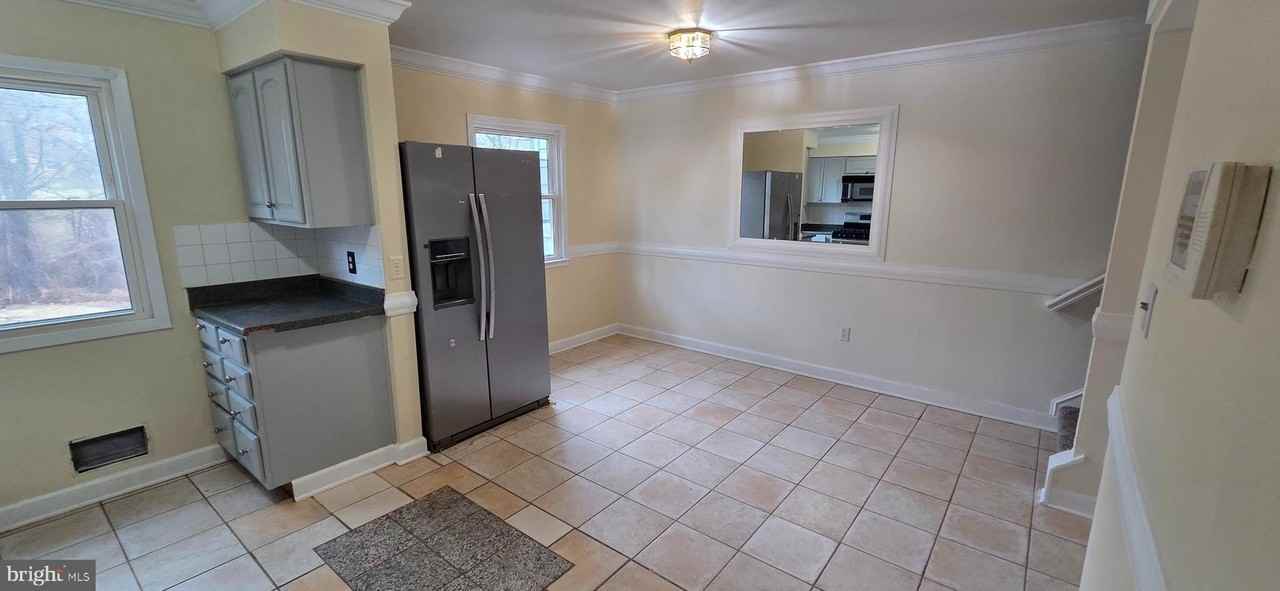 14419 Falmouth Dr - Photo 6 of 23