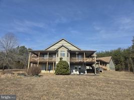 featured image of 6209 Stubbs Cove Ln