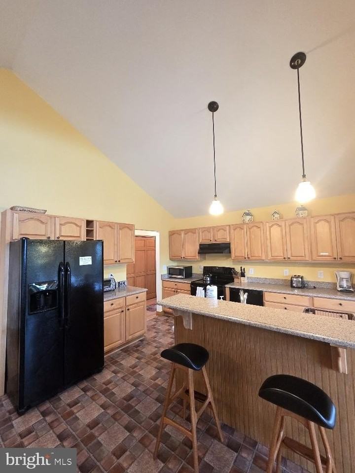 6209 Stubbs Cove Ln - Photo 7 of 33