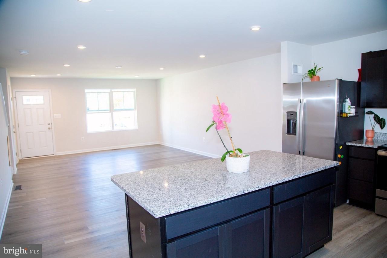 540 Old Potomac Church Rd - Photo 6 of 27