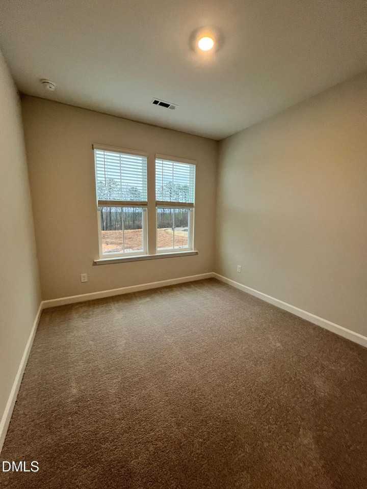 404 White Oak Garden Way - Photo 6 of 27