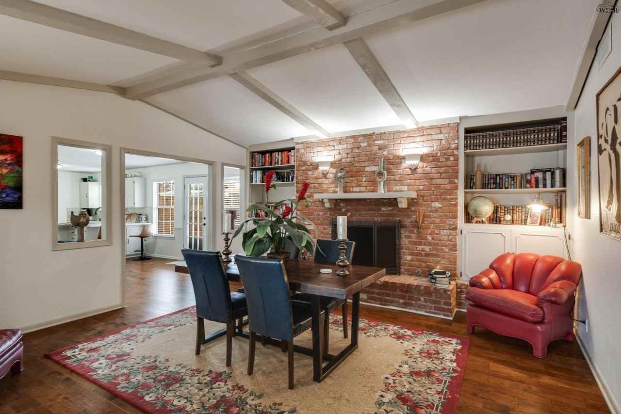 4309 Scottsdale Ln - Photo 4 of 23