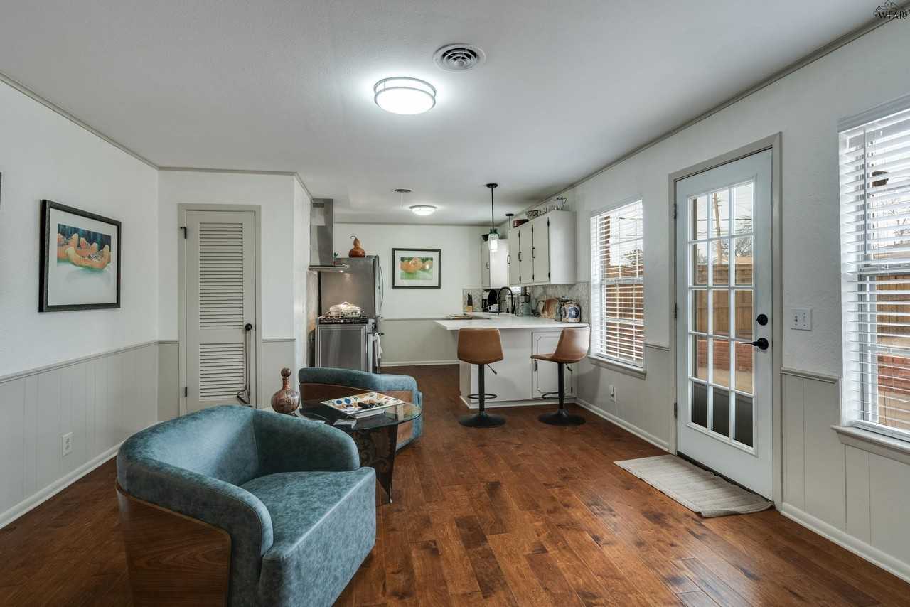 4309 Scottsdale Ln - Photo 6 of 23