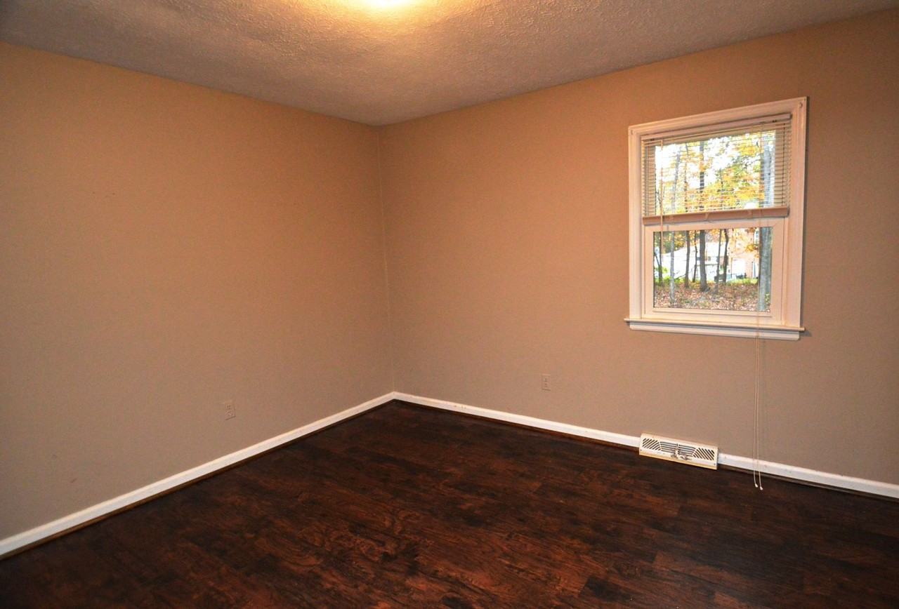 1603 Wards Ferry Rd #B - Photo 7 of 9