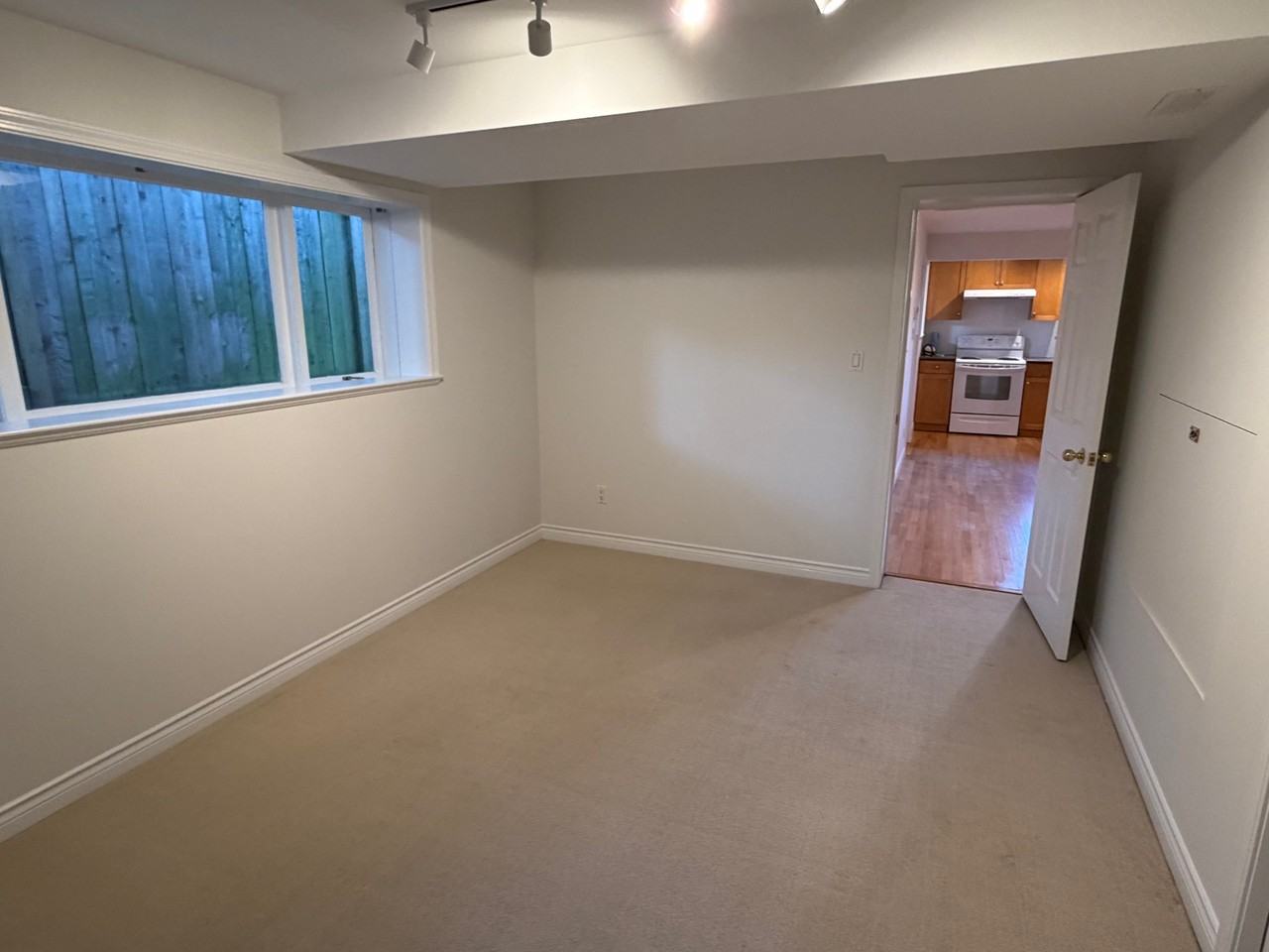 6875 West Boulevard - Photo 5 of 10