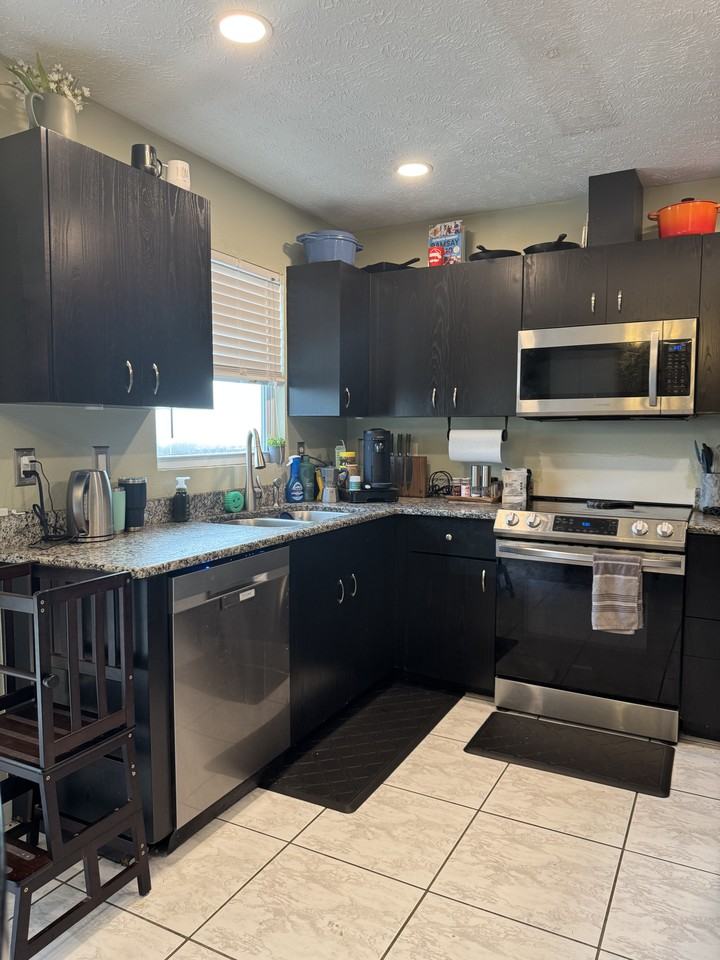 4478 Longford Drive - Photo 3 of 17